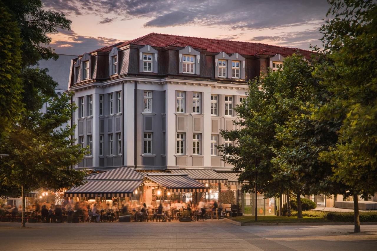 Hotel Splendid Плевна Экстерьер фото