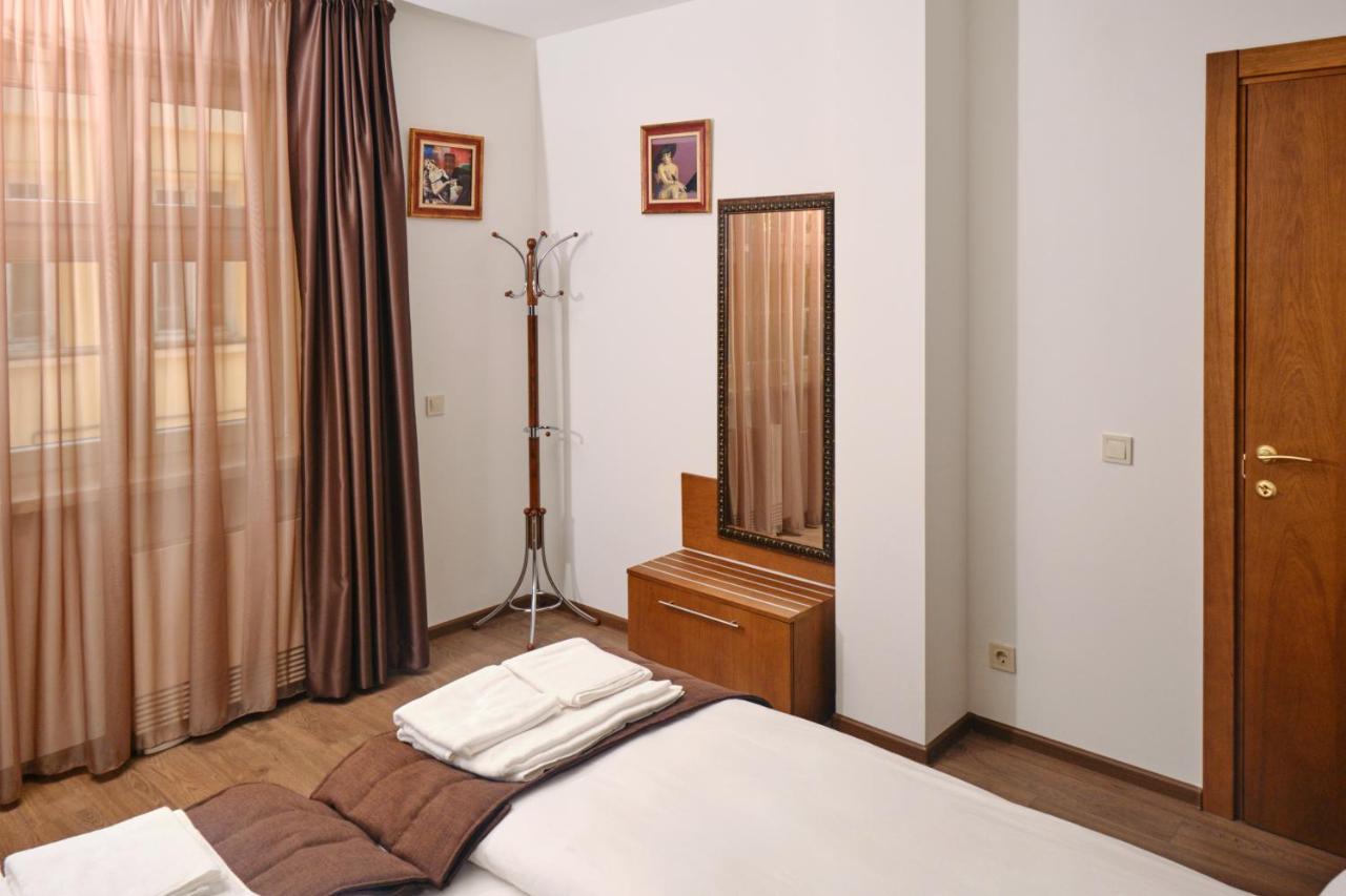 Hotel Splendid Плевна Экстерьер фото